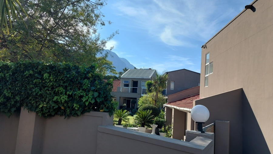 9 Bedroom Property for Sale in Montclair Western Cape